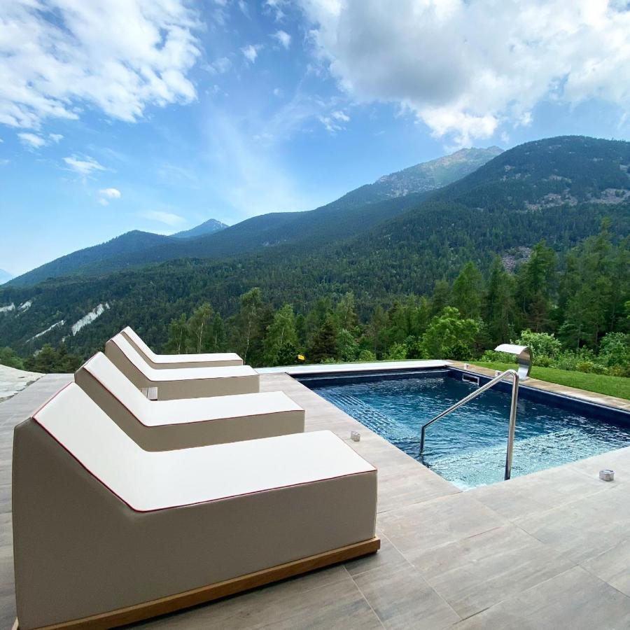 Silou Retreat Hotel Champdepraz Eksteriør billede