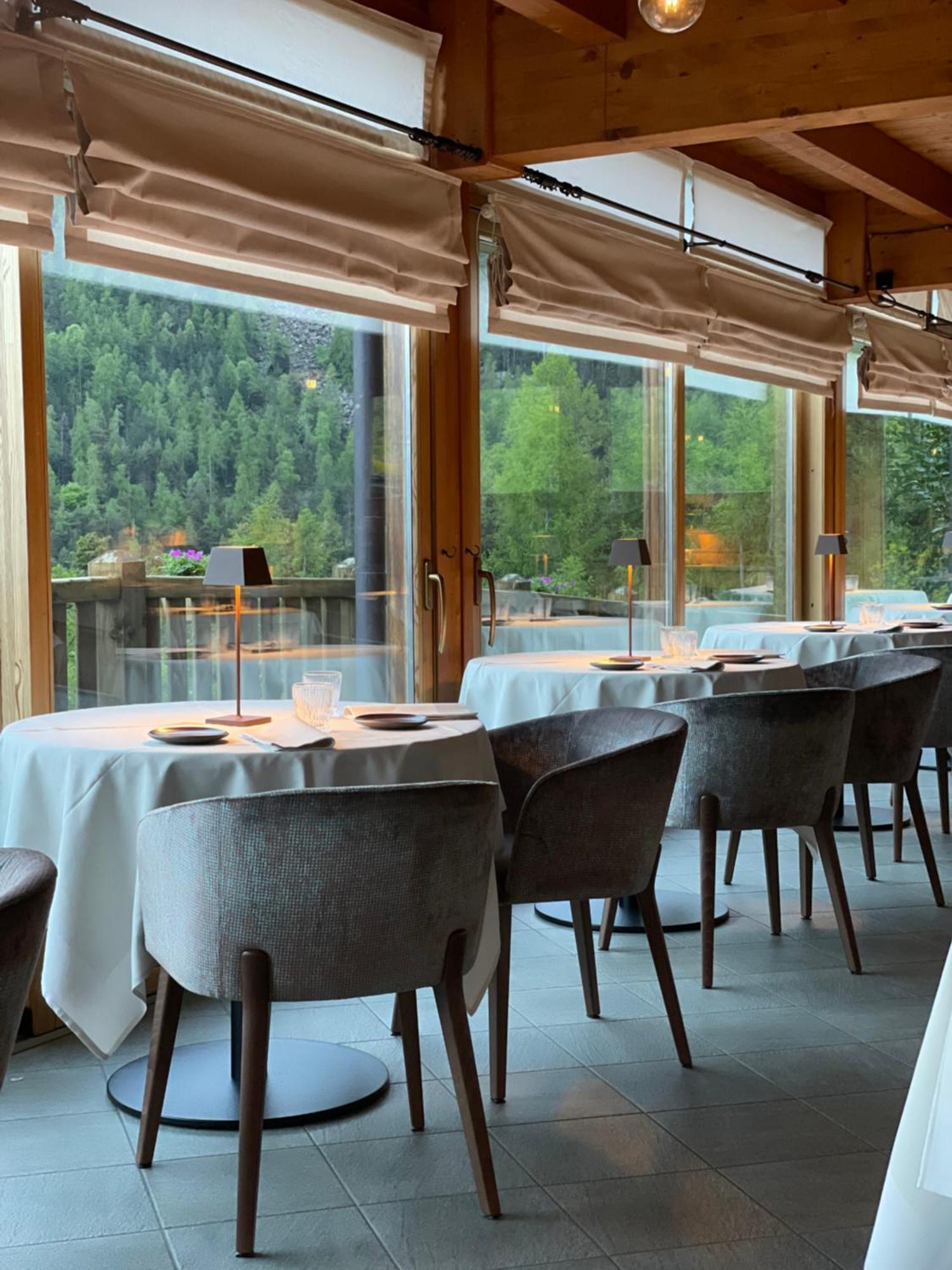 Silou Retreat Hotel Champdepraz Eksteriør billede