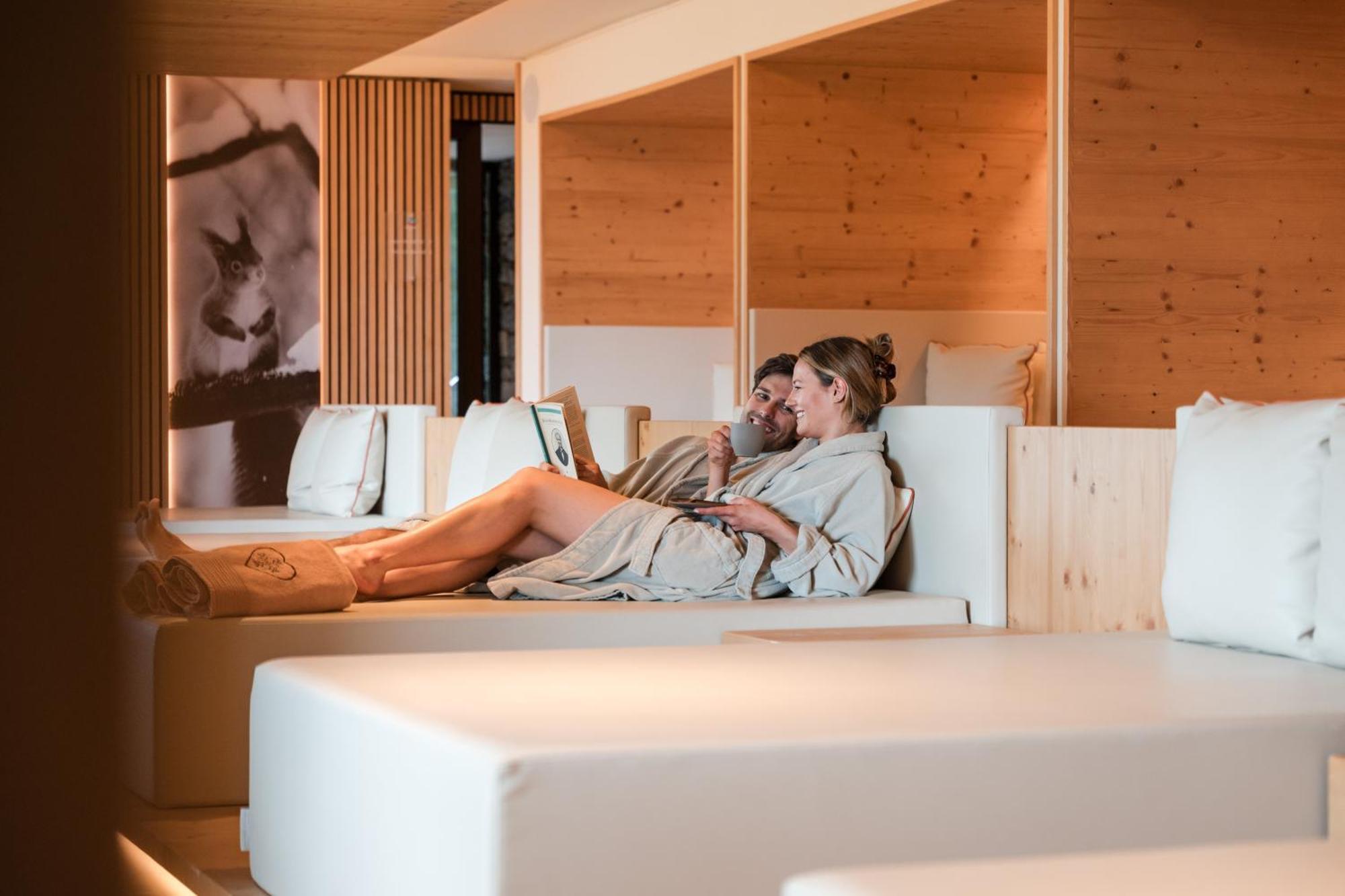 Silou Retreat Hotel Champdepraz Eksteriør billede